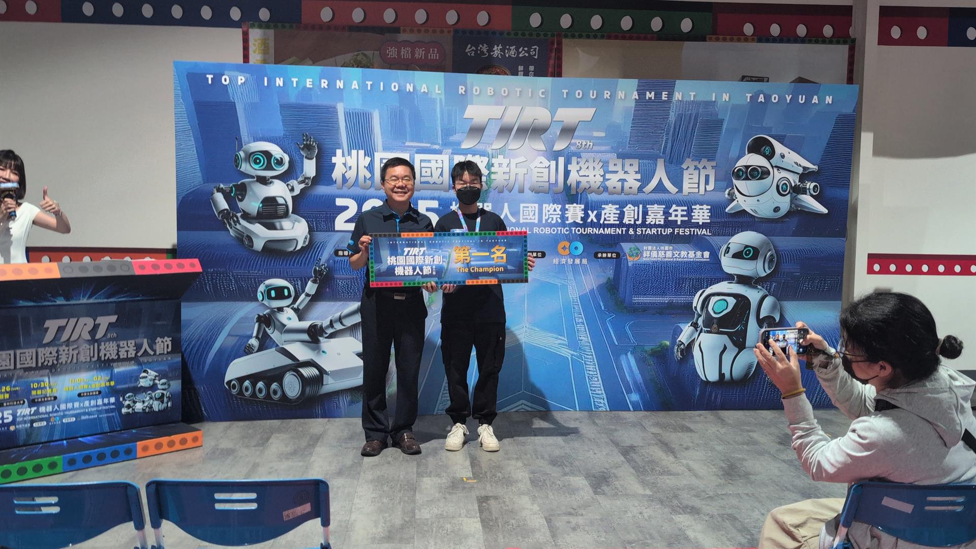 PXL_20251026_070356410