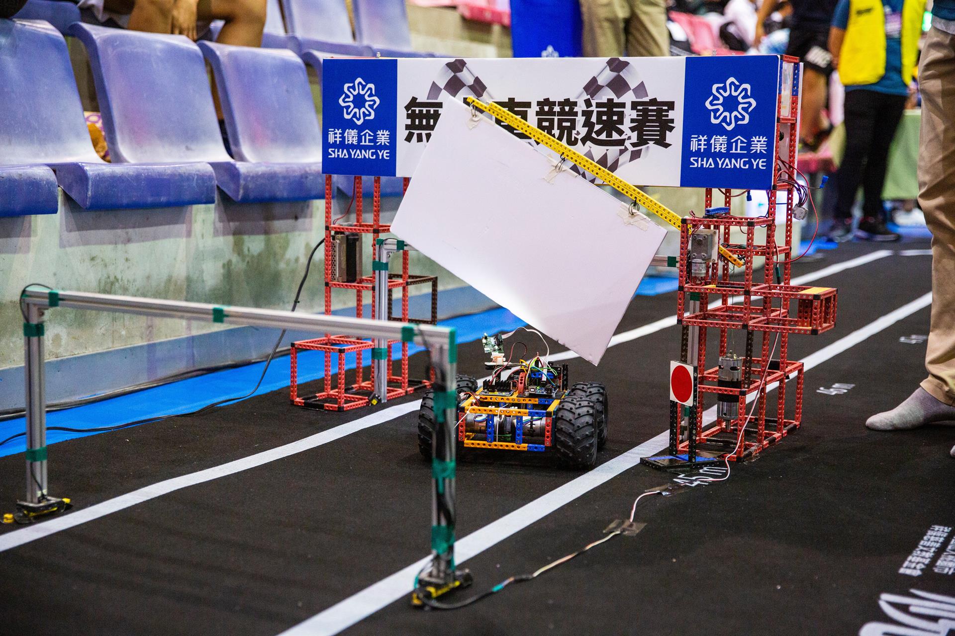 無人車競速00098